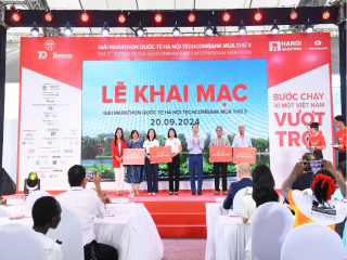 Khai mạc giải Marathon Quốc tế Hà Nội Techcombank Mùa thứ 3, lan toả ý nghĩa nhân văn, tinh thần gắn kết cộng đồng